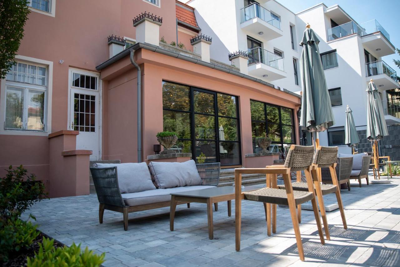 Hotel Nest Győr Exterior foto